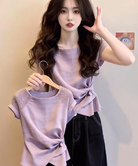 보라색 불규칙 긍정적 인 어깨 반팔 여성 여름 디자인 센스 홀로우 아웃 패치워크 비틀림 허리 수축 연령 감소 품격 맨위