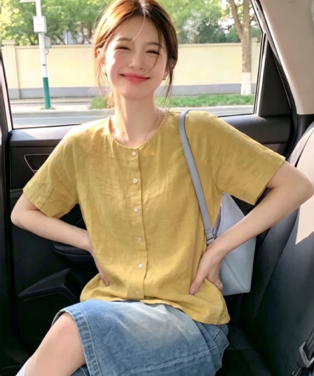 고급 센스 황색 라미 반팔 여성 셔츠 2026 새로운 여름 빅 사이즈 지방 mm 슬림해 보이는 긍정적 인 어깨 작은 셔츠 맨위