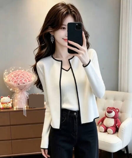 프랑스식 화이트 긴팔 니트 오픈 가디건 여성 가을 새로운 디자인 센스 스웨터 코트 품격 캐주얼 패션 맨위