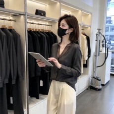 批发轻奢气质御姐网纱V领长袖衬衫2026秋冬新款休闲时髦爆款上衣女装