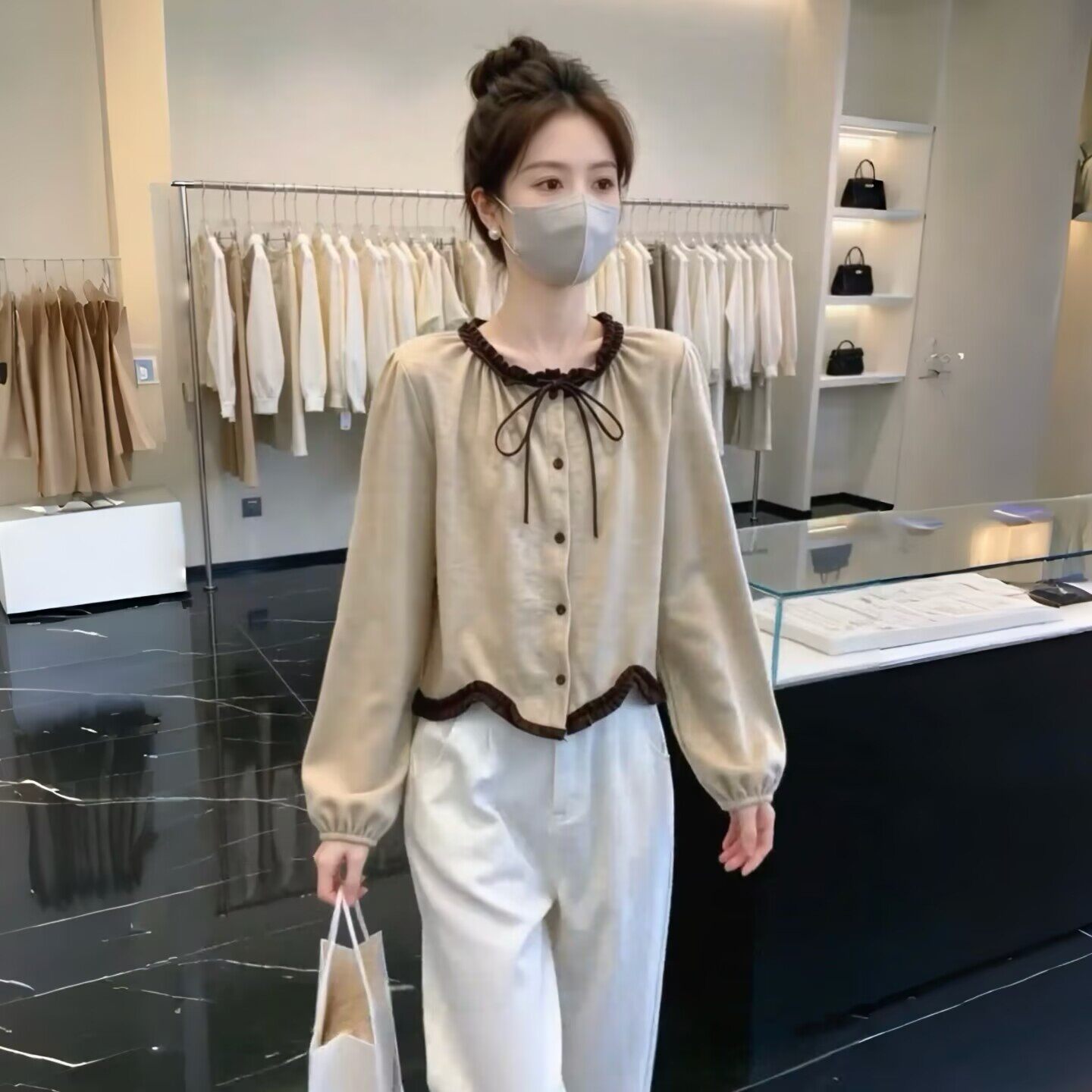 RY9027# 法式木耳边系带衬衫女秋季新款洋气减龄百搭显瘦正肩长袖上衣单...