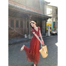 批发一生罗曼【石榴裙】法式复古V领碎花<b class='q'>连衣裙</b>女早春新款气质长裙