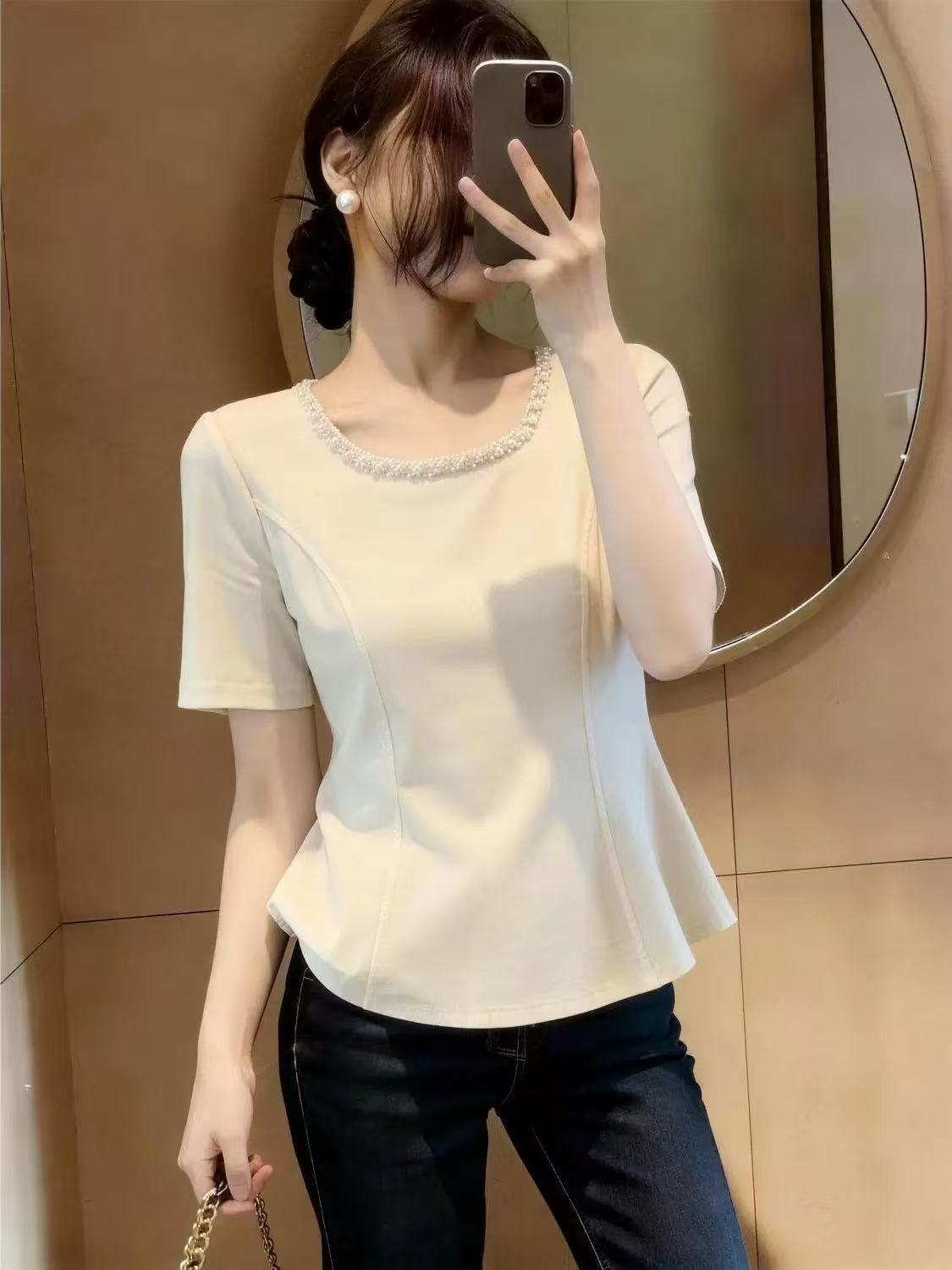 프랑스식 작은 샤넬 스타일 무거운 작업 비즈 박기 반팔 맨위 여성 여름 빅 사이즈 통통한 여동생 빛 요리 한 품격 다용도 슬림해 보이는 티셔츠