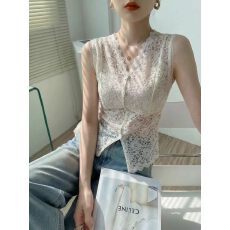 批发白色v领无袖蕾丝上衣女夏外穿高级感修身<b class='q'>背心</b>内搭法式叠穿薄款T恤