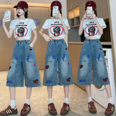 批发实拍 绣花牛仔<b class='q'>七分</b>裤宽松紧高腰直筒阔腿显瘦胖mm加大码女装230斤