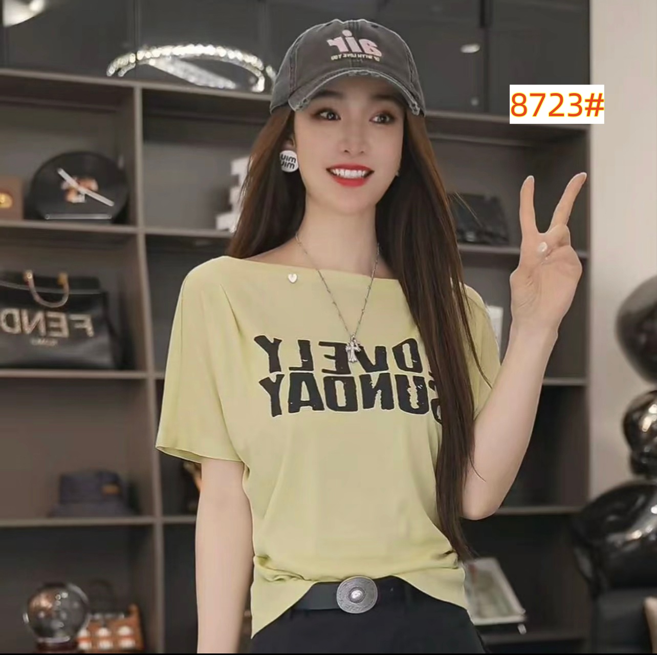 2026 여름 오프숄더 마 오래된 알파벳 반팔 티셔츠 얇은 스타일 맨위