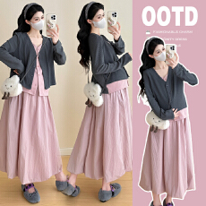 批发实拍2025孕妇秋季假两件撞色纯欲长袖上衣+工装花苞裙孕妇套装