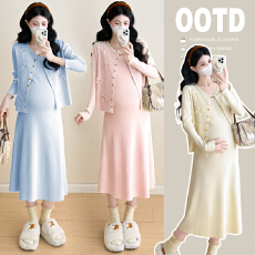 批发实拍2025孕妇秋装连衣裙套装蝴蝶时尚潮妈新款开衫针织长裙两件套