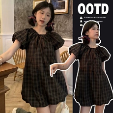 批发孕妇新品2026夏季泡泡袖<b class='q'>花苞</b>裙格子蝴蝶结小个子中长裙孕妇<b class='q'>连衣裙</b>