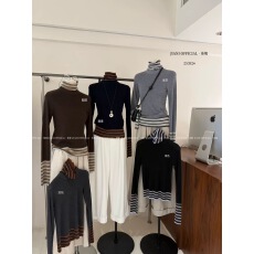 批发韩系黑色<b class='q'>羊绒</b>堆堆高领针织打底衫女秋冬气质毛衣内搭短款加厚上衣