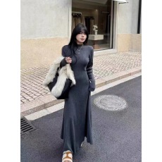 批发韩国<b class='q'>东大门</b>2025秋冬新款半高领针织弹力收腰优雅大摆<b class='q'>连衣裙</b>长裙潮