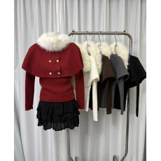 批发冬季新年圣诞氛围感可拆卸毛领双排扣斗篷修身显瘦内搭打底衫套装