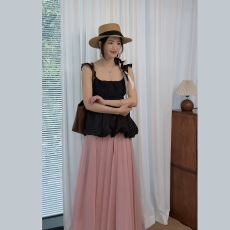 批发暮时衣匠2026女团私服蕾丝边吊带背心女春季显瘦花苞纯欲上衣