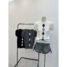 批发oker章壳儿<b class='q'>正品</b>～撞色菱形格背心女圆领短袖薄款羊毛针织衫A780