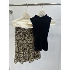 批发CHIC CLUB 2026SS 纯欲慵懒感黑色半高领针织背心豹纹半身裙<b class='q'>套装</b>