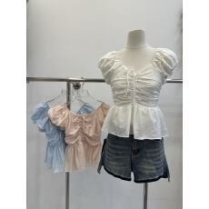 批发式蝴蝶结系带<b class='q'>泡泡袖</b>衬衫女春季2025新款褶皱收腰短款裙摆上衣潮