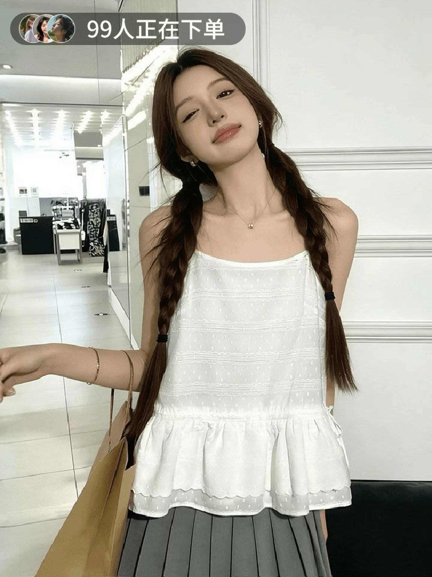 화이트 레이스 레이스 밑단 스택 착용 캐미솔 여름 새로운