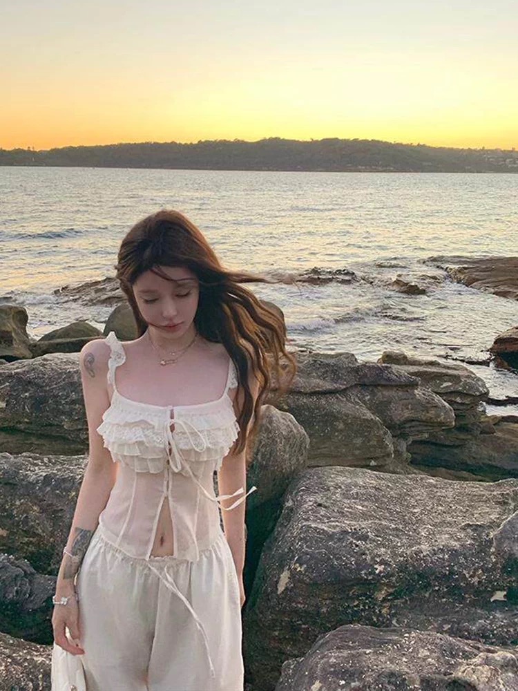 순수한 욕망 바람 광장 칼라 레이스 프릴 패치워크 슬립 여성 여름 몸매 가꾸기 슬림해 보이는 단추 레이스업 조끼 작은 맨위