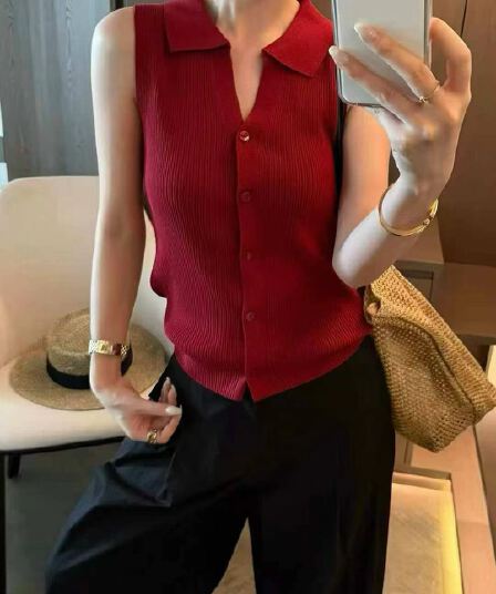 한국 스타일 polo 폴로 칼라 싱글 줄 버튼 민소매 니트 조끼 여성 2026 여름 다용도 몸매 가꾸기 슬림해 보이는 쇼트 스타일 맨위