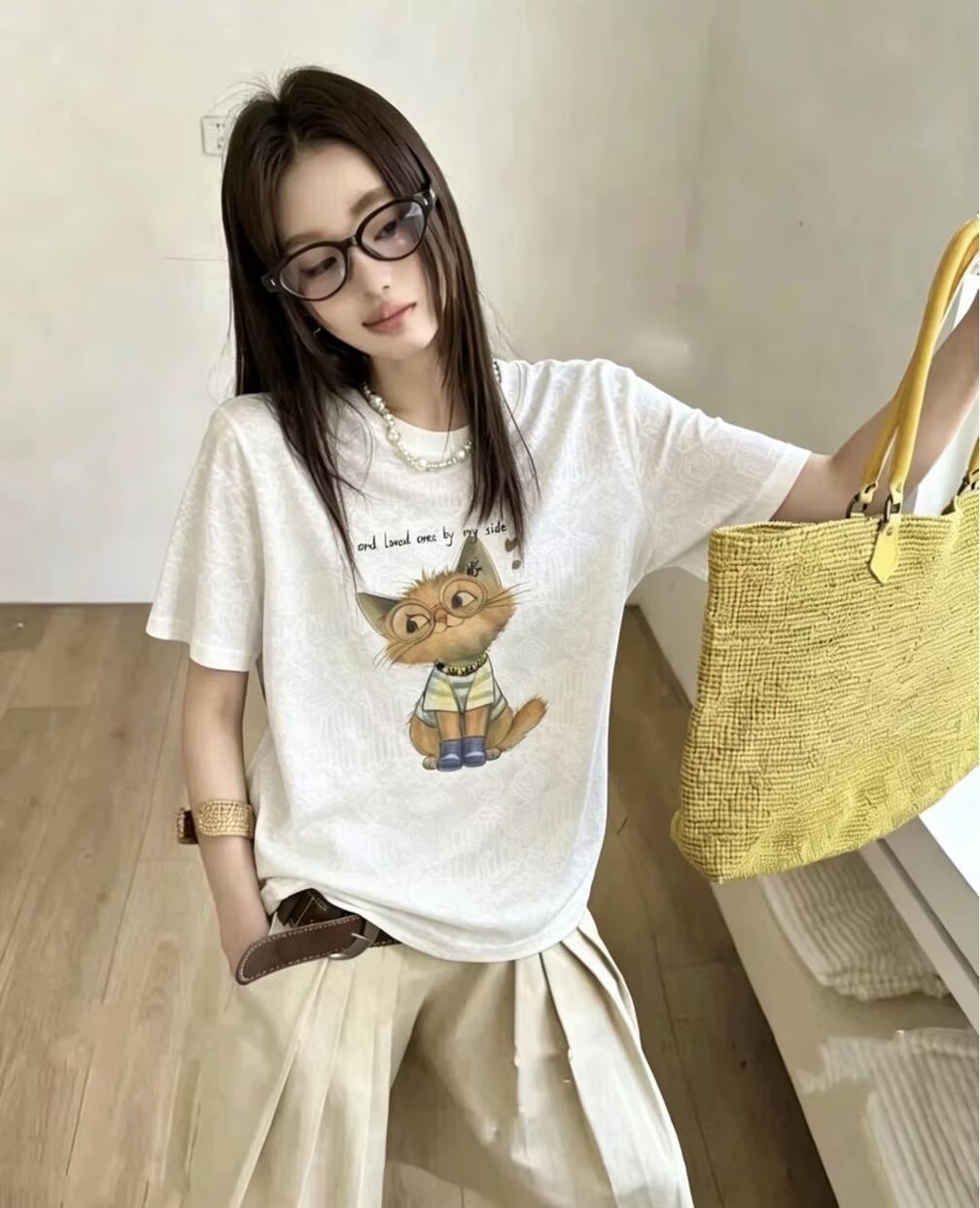 재고 있음 한 부서 만화 고양이 프린트 반팔 티셔츠 루즈핏 캐주얼 디자인 센스 연령 감소 맨위 여성