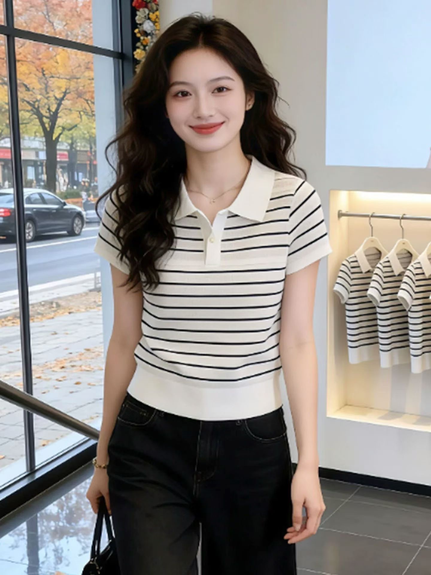 재고 있음 클래식 배색 스트라이프 POLO 칼라 홀로우 아웃 반팔 니트 티셔츠 여성 여름 연령 감소 몸매 가꾸기 슬림해 보이는 맨위