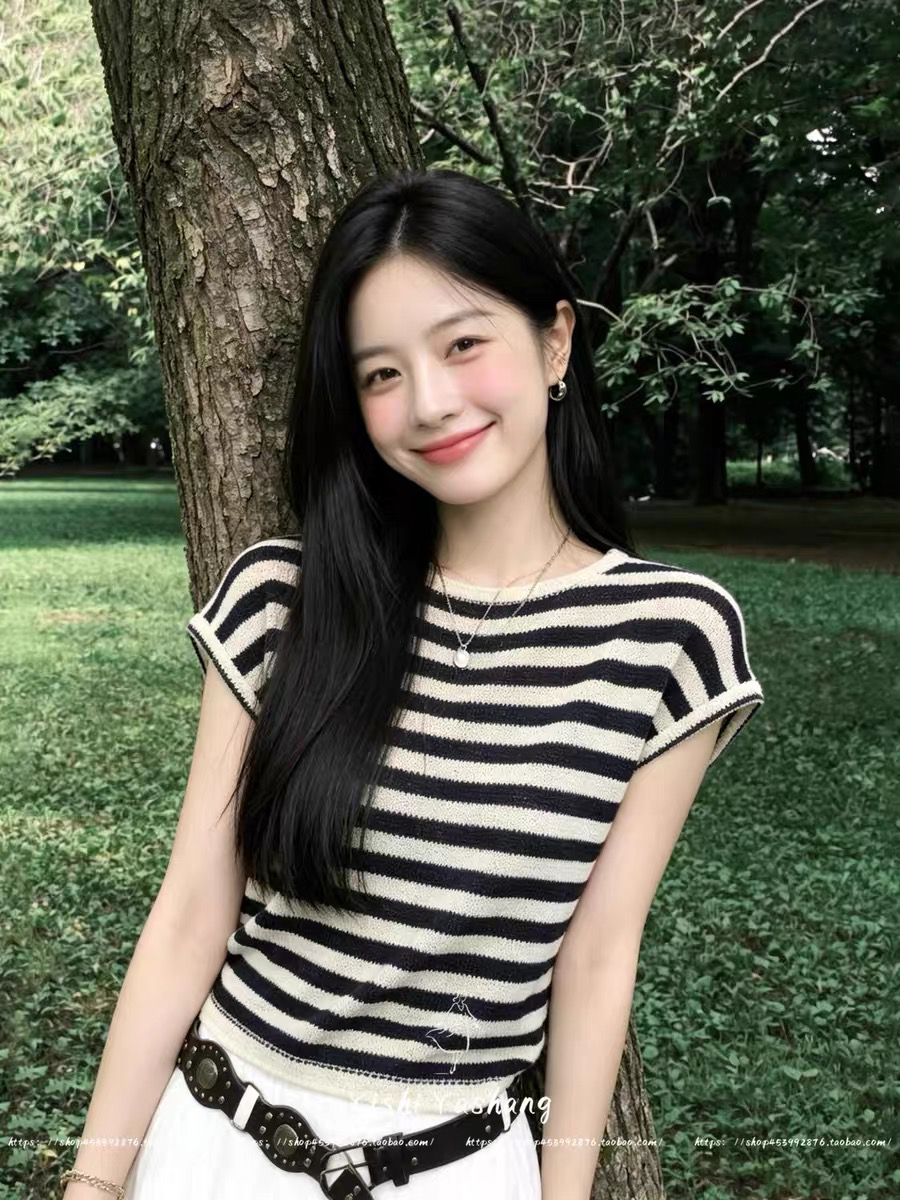 재고 있음 한 부서 레트로 배색 스트라이프 라운드 넥 니트 티셔츠 여성 2026 여름 작은 키 다용도 슬림해 보이는 맨위