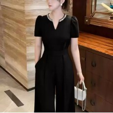 批发2026夏季新款<b class='q'>女</b>短袖遮肉显瘦连体裤赫本<b class='q'>风</b>小个子收腰连体衣