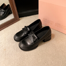 批发2025年新款小牛皮珍妮乐福鞋 舒适百搭英伦爵士风包脚显瘦小皮鞋