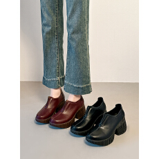 批发<b class='q'>气质</b>复古厚底松糕鞋女2025冬新款粗跟真皮百搭一脚蹬深口单鞋