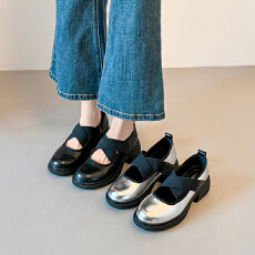批发2026年新款式复古软底交叉带小单鞋通勤玛丽珍鞋圆头小皮鞋女