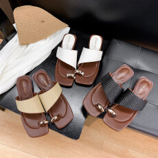 2026年新气质方头草编套趾人字拖鞋女夏季外穿休闲度假夹脚凉拖鞋