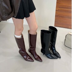 批发2025秋冬新款显腿直骑士靴<b class='q'>英伦</b>风时尚百搭方头低跟不过膝高筒长靴