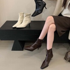 批发韩版方头简约细跟短筒靴子女2025年新款秋冬百搭气质后拉链时装靴