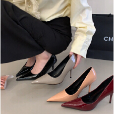 高跟鞋女2026年秋季新款细跟浅口尖头单鞋法式小众设计感漆皮女鞋