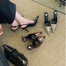 批发2026新款金属扣高跟尖头包头凉鞋