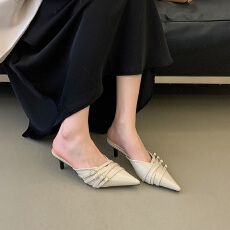 2026新款银色尖头单鞋女春夏外穿皮带扣包头凉拖鞋细高跟穆勒鞋女