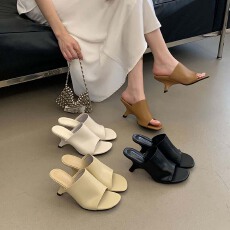 批发2026欧洲站夏季新款方头粗跟中跟时尚一字拖女外穿高跟凉拖鞋凉鞋