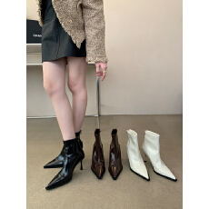 批发超火小短靴女2026年秋季新款细跟尖头高跟鞋小众棕色配裙子瘦瘦靴