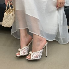 珍珠装饰 女士礼物 法式细高跟超高跟蕾丝婚鞋露趾凉拖鞋