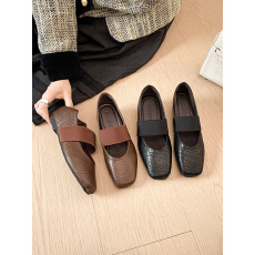 批发小众设计感一字芭蕾单鞋女2025年秋新款象纹方头低跟玛丽珍鞋大码