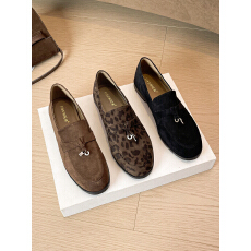 批发2025年秋季新款<b class='q'>英伦</b>风豹纹乐福鞋女懒人一脚蹬百搭大码小皮鞋