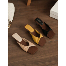 2026夏季方头一字带粗跟凉拖女鞋外穿拖鞋小众设计跟鞋百搭凉鞋女