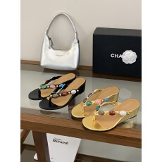 批发2026夏季波希米亚坡跟宝石夹趾凉拖配裙子外穿人字拖现货35-40