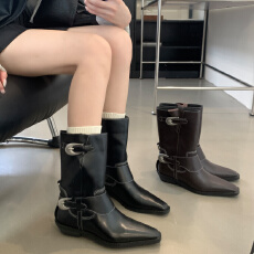 批发小众设计皮带扣马丁靴2025<b class='q'>夏</b>季新款方头短靴显瘦低跟复古靴子