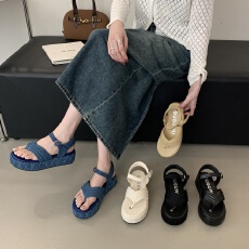 批发2026<b class='q'>韩版</b>牛仔布厚底夹趾凉鞋女2025新百搭沙滩鞋休闲凉鞋鞋人字拖