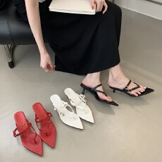 批发法式气质夹趾人字拖女外穿<b class='q'>休闲</b>百搭低跟沙滩凉鞋2026新款夹趾凉拖