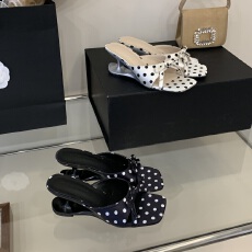 批发法式蝴蝶结露趾一字拖鞋女夏外穿不累脚2026新款百搭海边高跟凉鞋