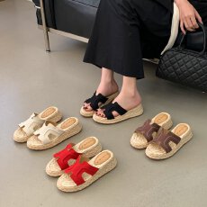 批发2026一字凉拖鞋女夏外穿草编松糕鞋厚底高跟