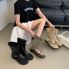 夹趾凉靴女2026新款夏季薄款百搭韩版复古粗跟露趾皮带扣堆堆短靴