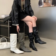 欧美风粗跟尖头褶皱中筒堆堆靴女2026夏季新款显瘦百搭气质骑士靴